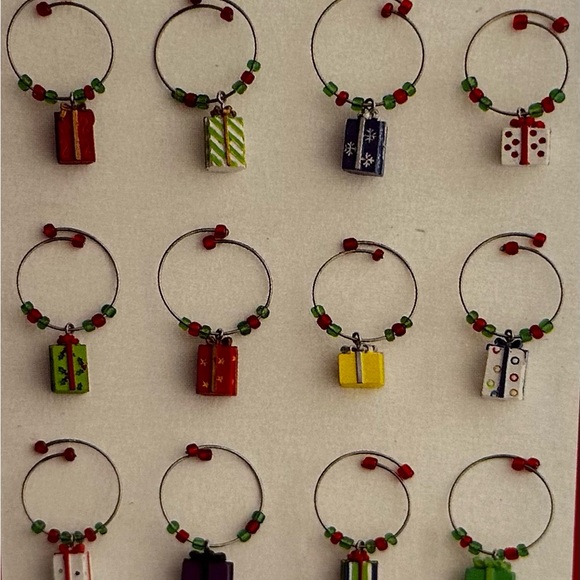Pier 1 Imports Gift Wine Charm Set New in Box - Picture 13 of 13